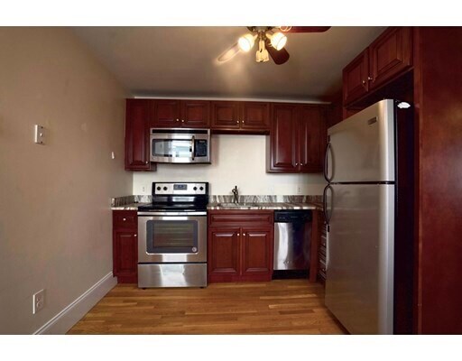 Building Photo - 89 Condor St