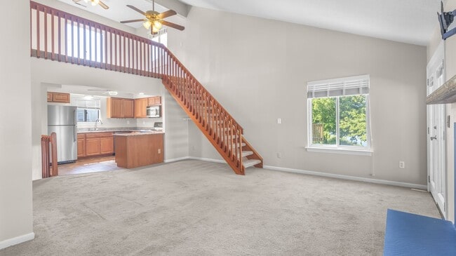 Building Photo - 9506 13th Bay St