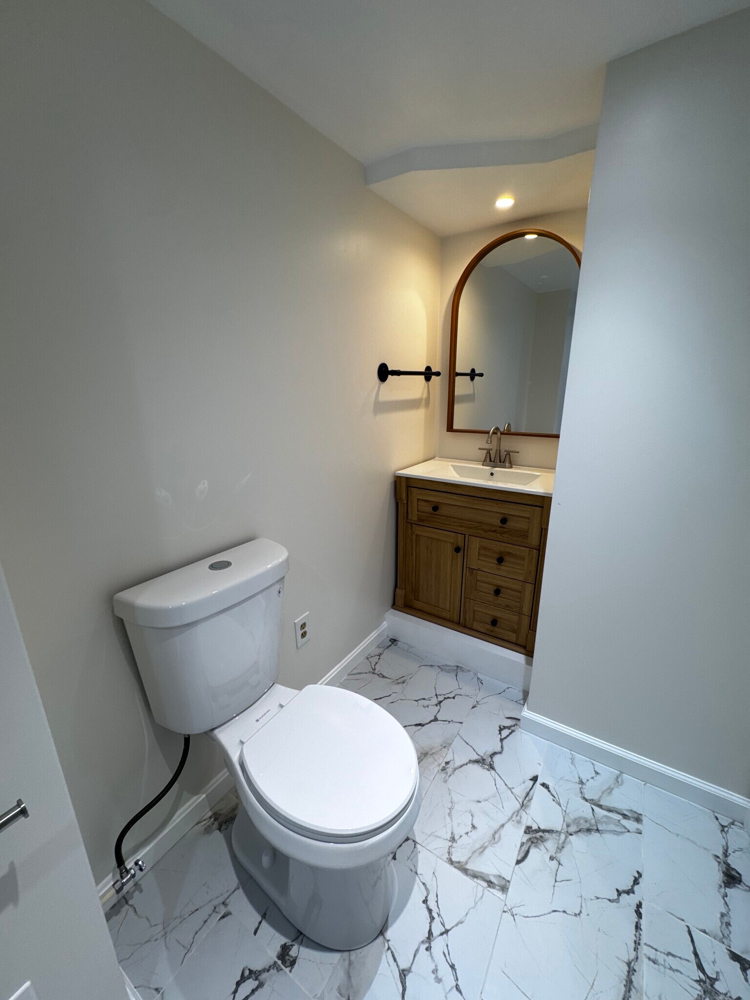 basement full bath - 1242 Cedarcliff Dr