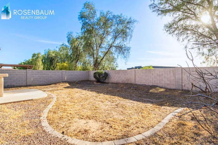 Building Photo - 21100 Alma Dr