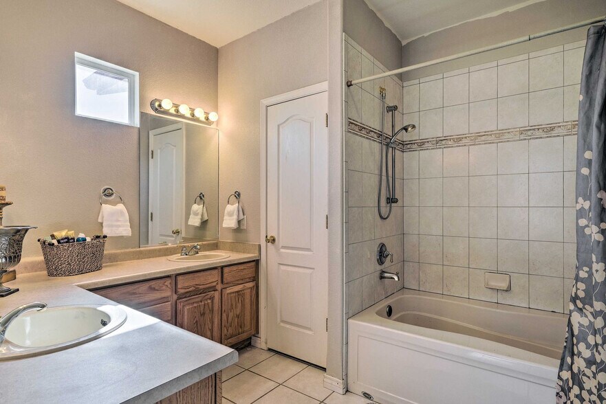 Building Photo - 6414 Caddy Point
