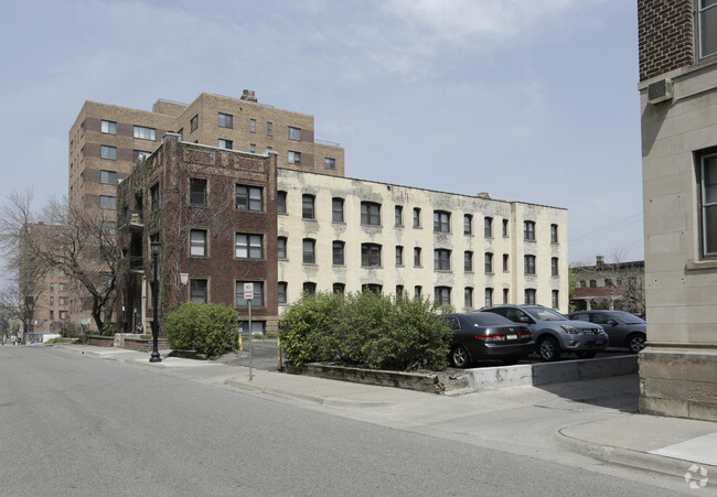 Building Photo - Secombe Apartments