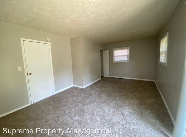 Building Photo - 3 br, 1 bath House - 3914 Thrush Drive