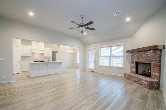 Building Photo - 4 Bed, 2.5 Bath, 3 Car Garage Beauty In Desirable Brighton Village In BA!