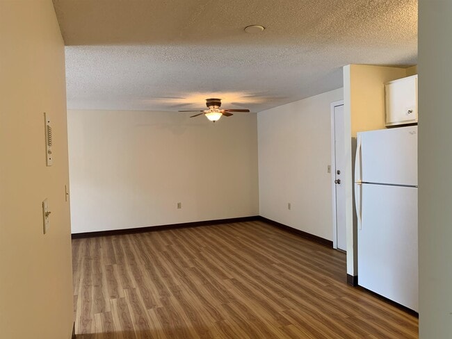 Building Photo - 95 Powers St