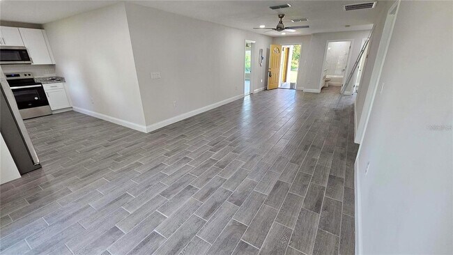 Building Photo - 604 Lime Ave
