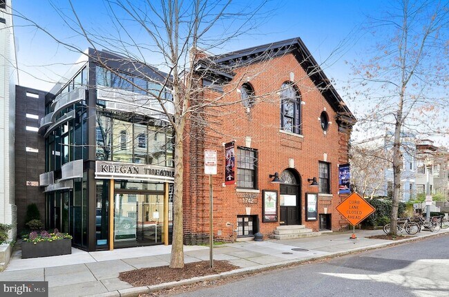 Building Photo - 1343 Q St NW