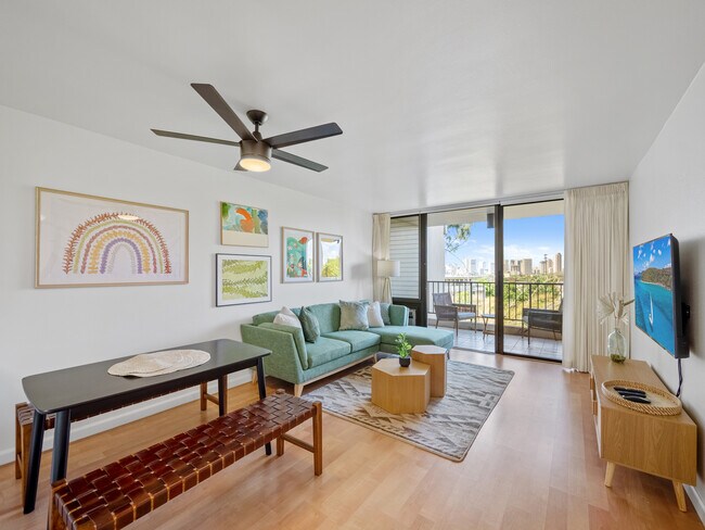Building Photo - 3138 Waialae Ave