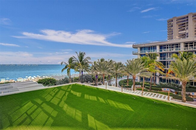 Building Photo - 6801 Collins Ave