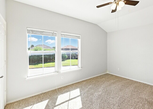 Building Photo - Striking Two-Story New Braunfels Rental Home