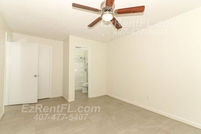 Building Photo - 858 Bishop Dr