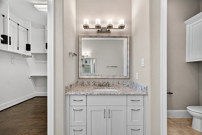 Building Photo - 2116 Mason St