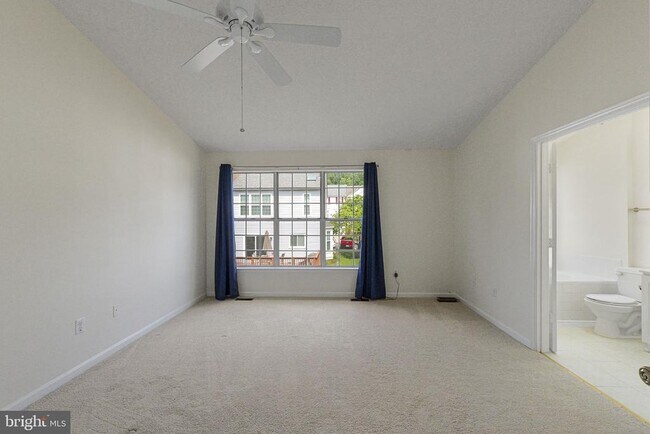 Building Photo - 2209 Bear Valley Terrace