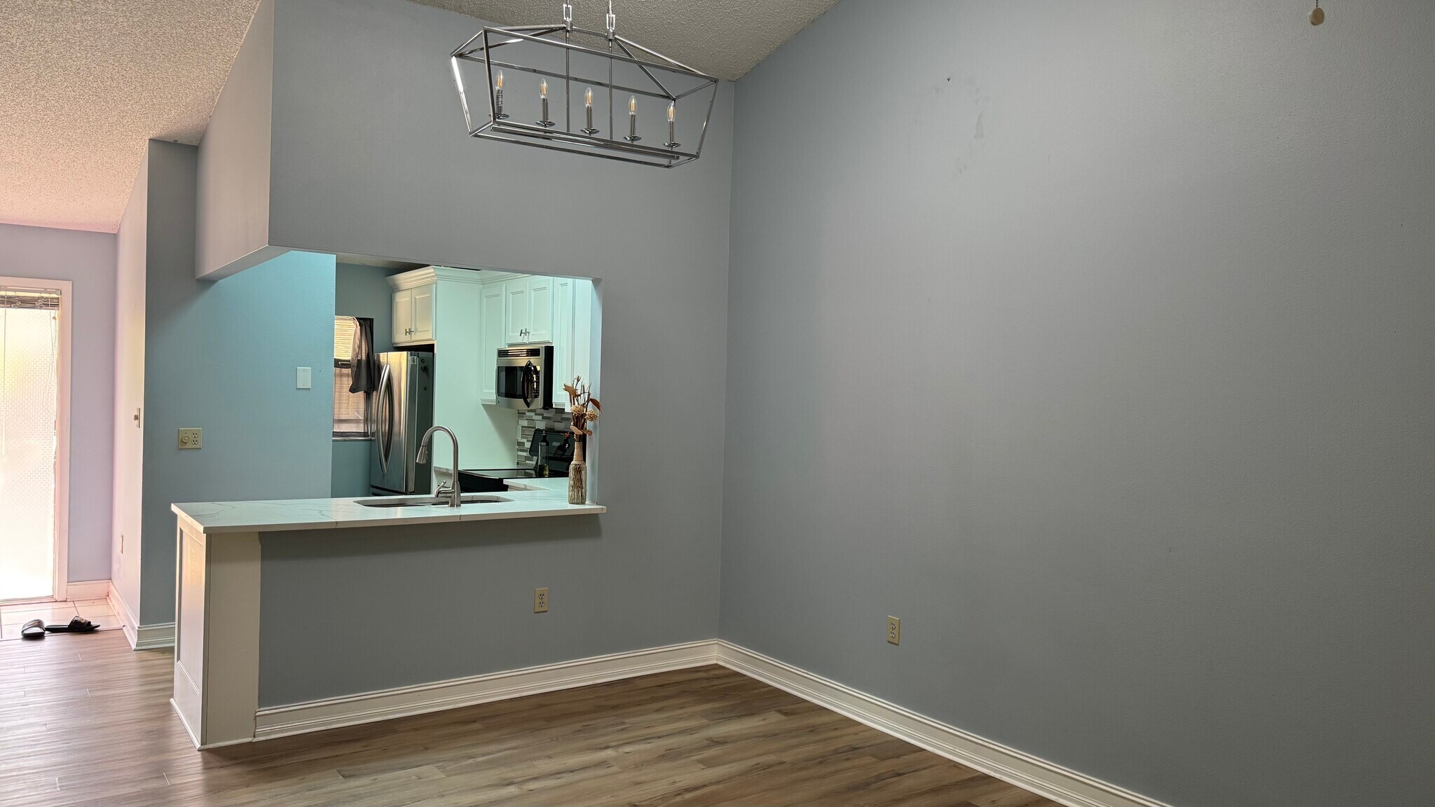 Building Photo - 746 N Jefferson Ave