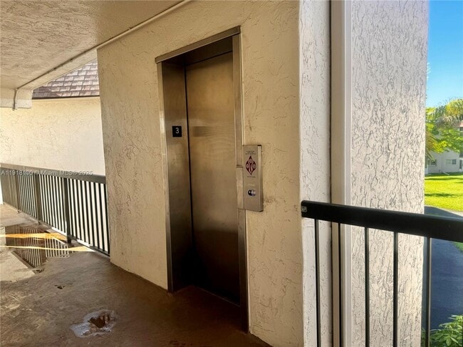 Building Photo - 1751 NW 75th Ave