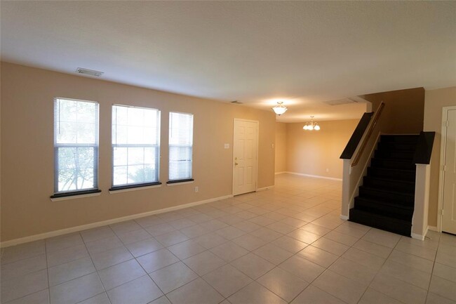 Building Photo - 2202 Crossmill Ln
