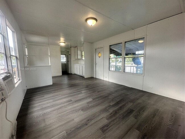 Building Photo - 2961 Plumosa Ln