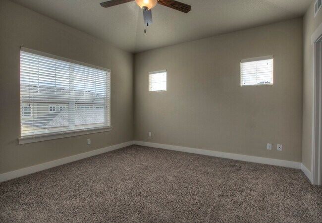 Building Photo - 3838 Steelhead St