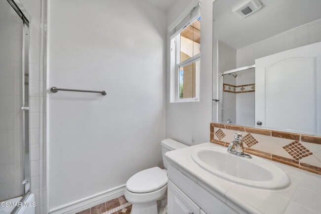 Building Photo - 765 Coral Ridge Ct