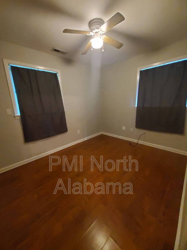 Building Photo - 2248 Norwood Dr NW