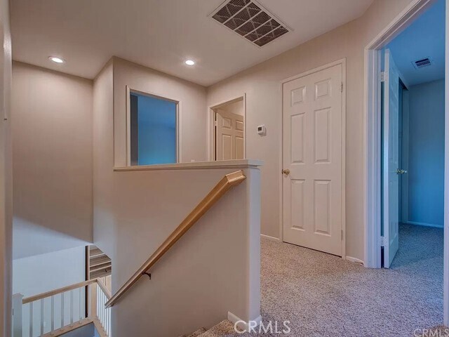 Building Photo - 28 Brookhollow