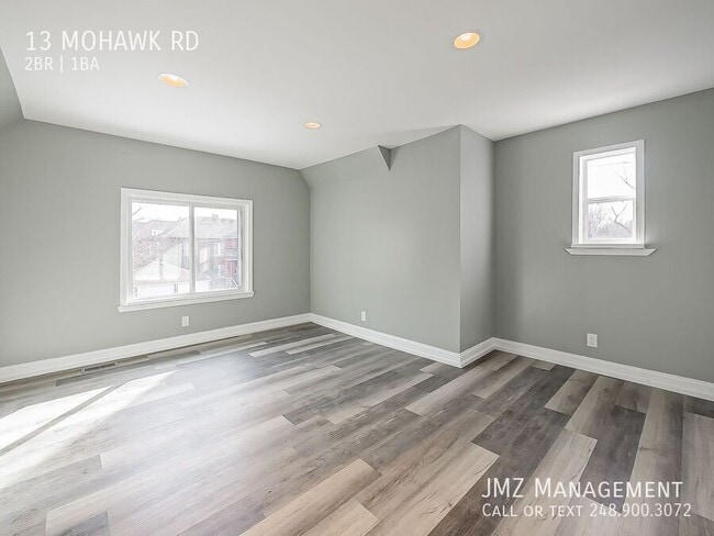 Building Photo - 13 Mohawk Rd