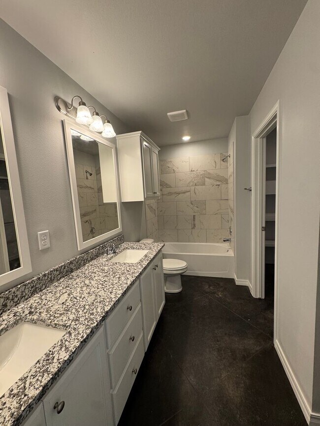 Building Photo - Located in the Glendale Area!!! New Build "Be the 1st to live HERE!!! 1/2 off special 1st month rent