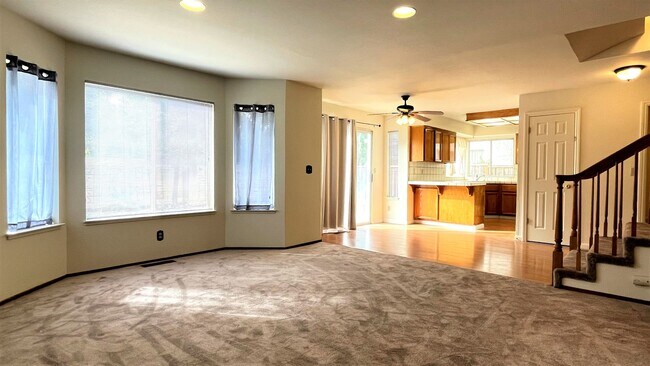 Building Photo - 1124 Calle Almaden