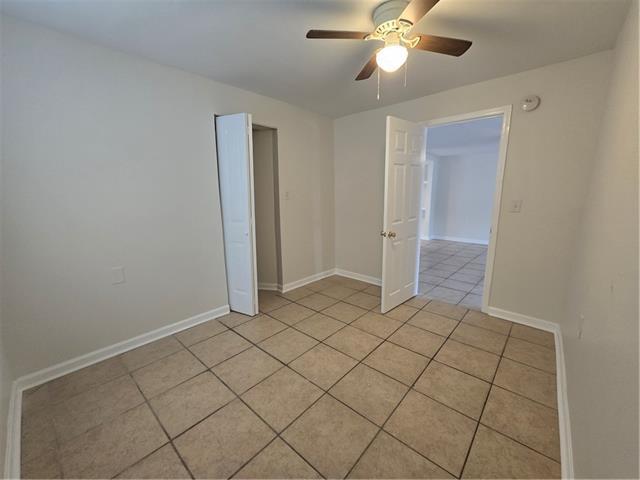 Building Photo - 602 5th Ave