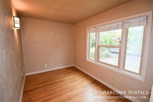 Building Photo - 2266 Alder St