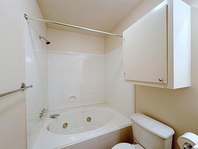 Building Photo - 5222 Butter Creek Ln