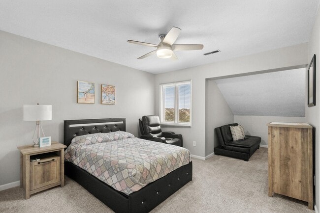 Building Photo - 4088 Fairway Lakes Dr