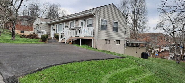 Building Photo - 487 Kentucky Ave