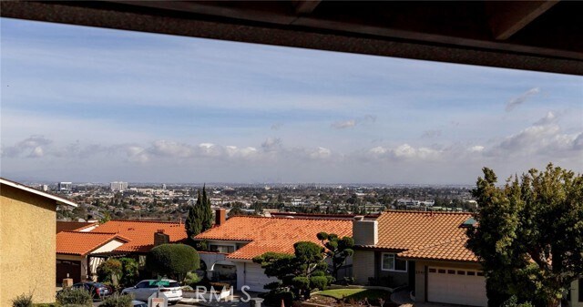 Building Photo - 3900 Pso De Las Tortugas