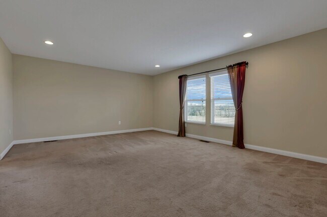 Building Photo - 8006 Caraway Ave