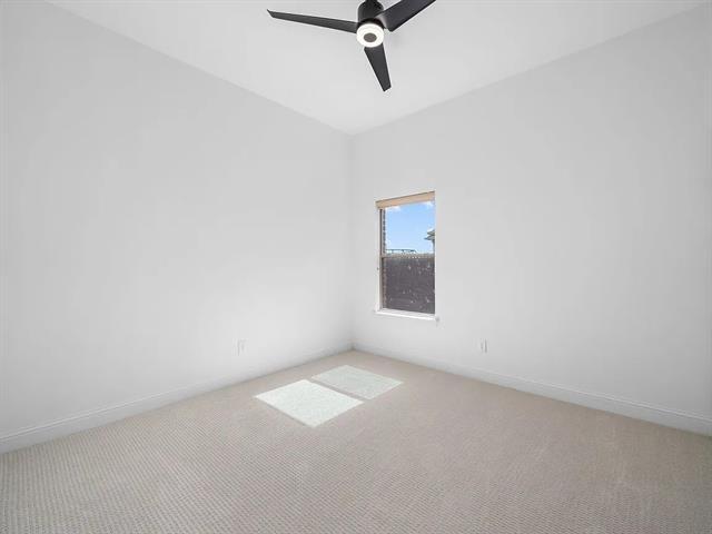 Building Photo - 679 Burr Oak Dr