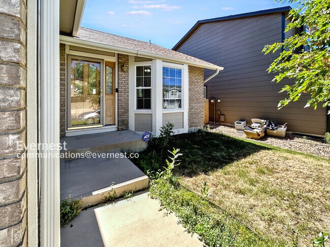Building Photo - 4939 Chariot Dr