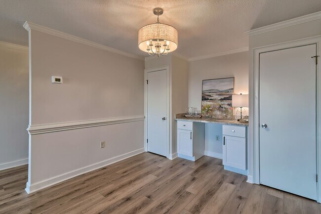 Building Photo - Modern Luxury Condo in Middleborough – Rec...