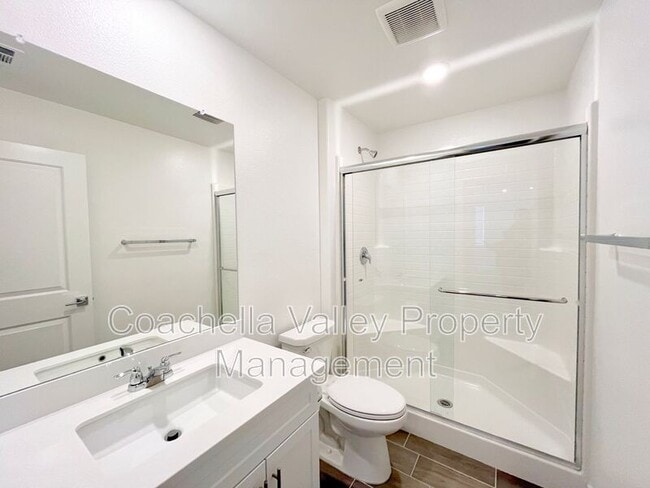 Building Photo - 41168 Emory Ln