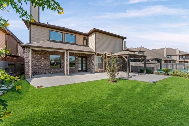 Building Photo - 4315 Laburnam Rd