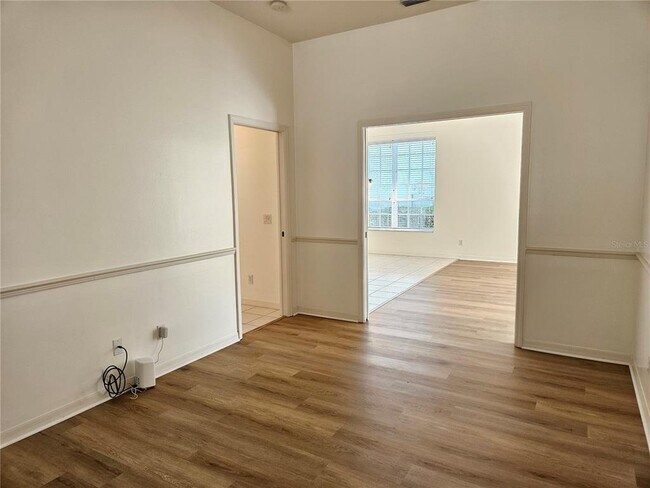 Building Photo - 835 Chalmers Dr