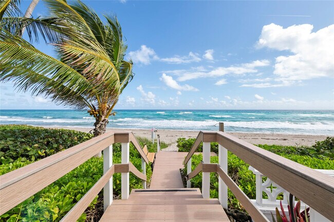 Building Photo - 1069 Hillsboro Mile