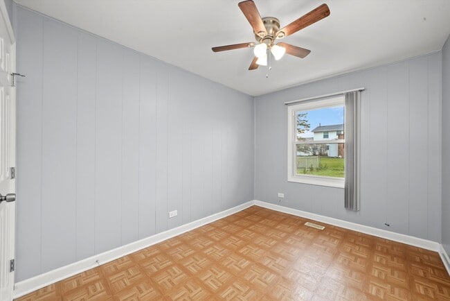 Building Photo - 8218 N Carrolton Ct