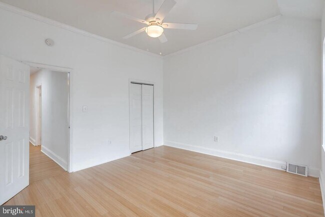 Building Photo - 2522 Kimball St