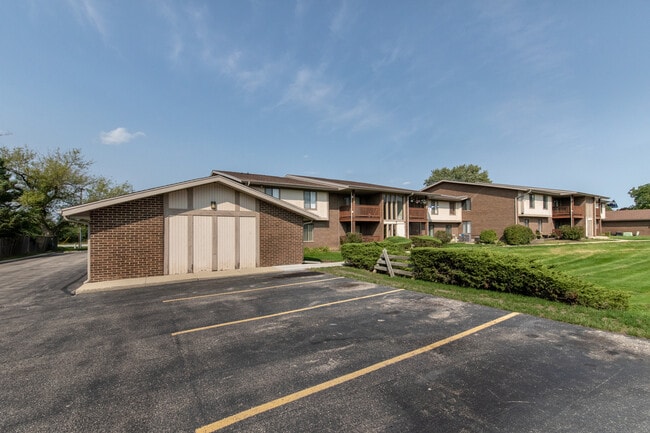 Primary Photo - 800 Brook Dr