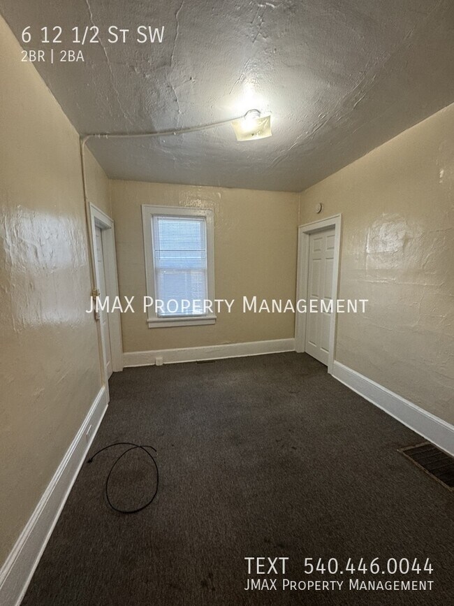 Building Photo - 6-12 1/2 12 1/2 St