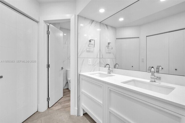 Building Photo - 8394 SW 148th Ave