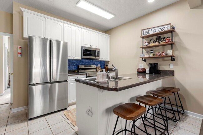 Building Photo - Victory Condominiums