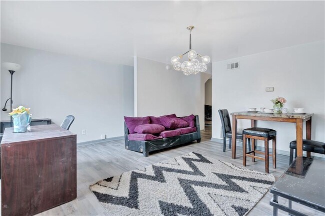 Building Photo - 968 Sexton Dr