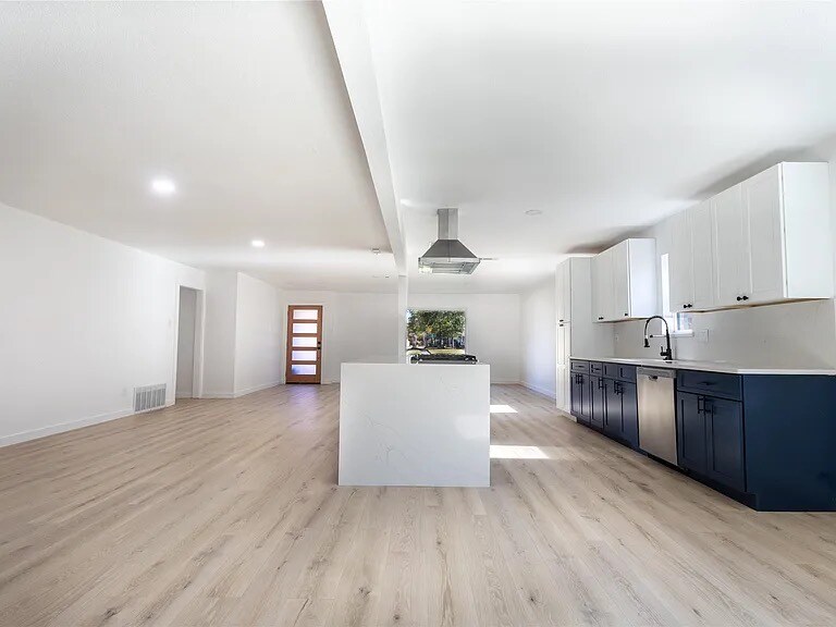 Building Photo - 10023 Kirkhaven Dr